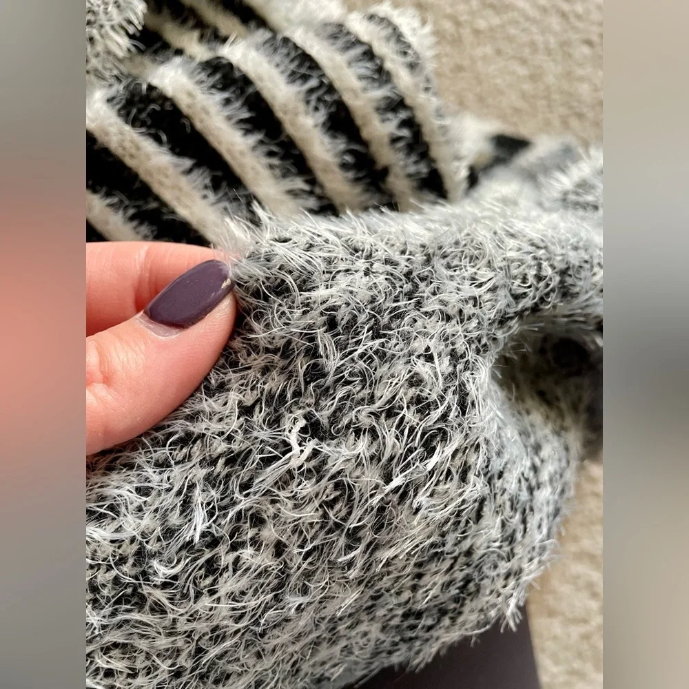 Women’s Black and White Fuzzy Infinity Loop Scarf